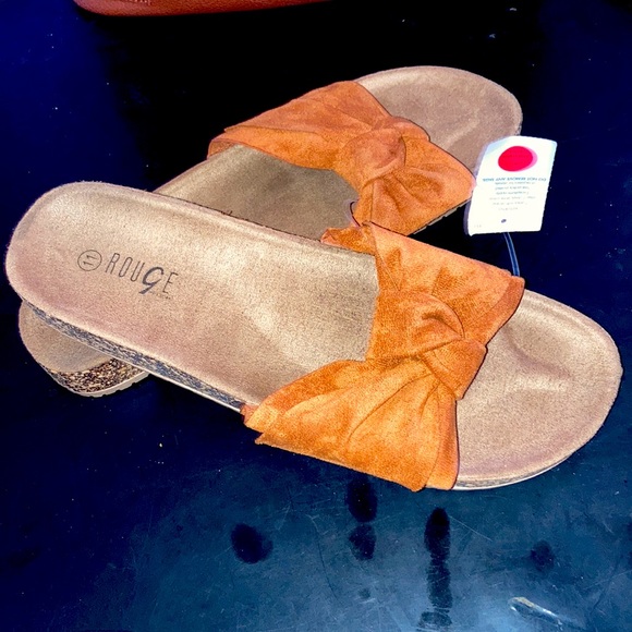 Rouge Brand Slide-In Bow Sandals in Cognac Color In Size 11 STYLE# 026D - Picture 3 of 4